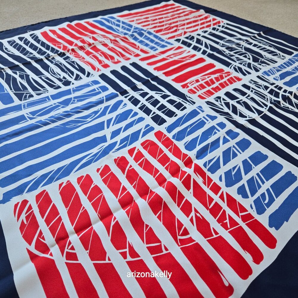 Nina Ricci Silk Twill Square Scarf Hand-rolled Red White Blue Heart - Picture 7 of 7
